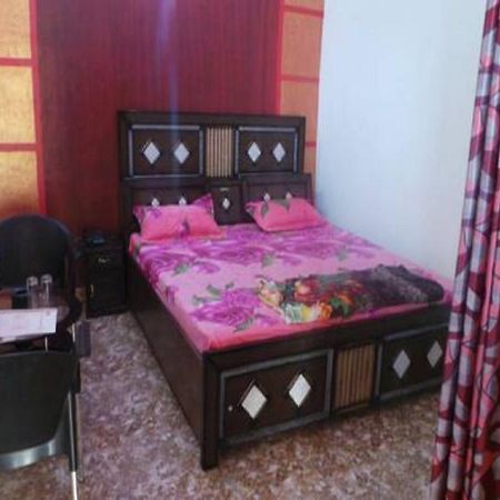 Hotel Jan Jan Tak Dehradun Zewnętrze zdjęcie
